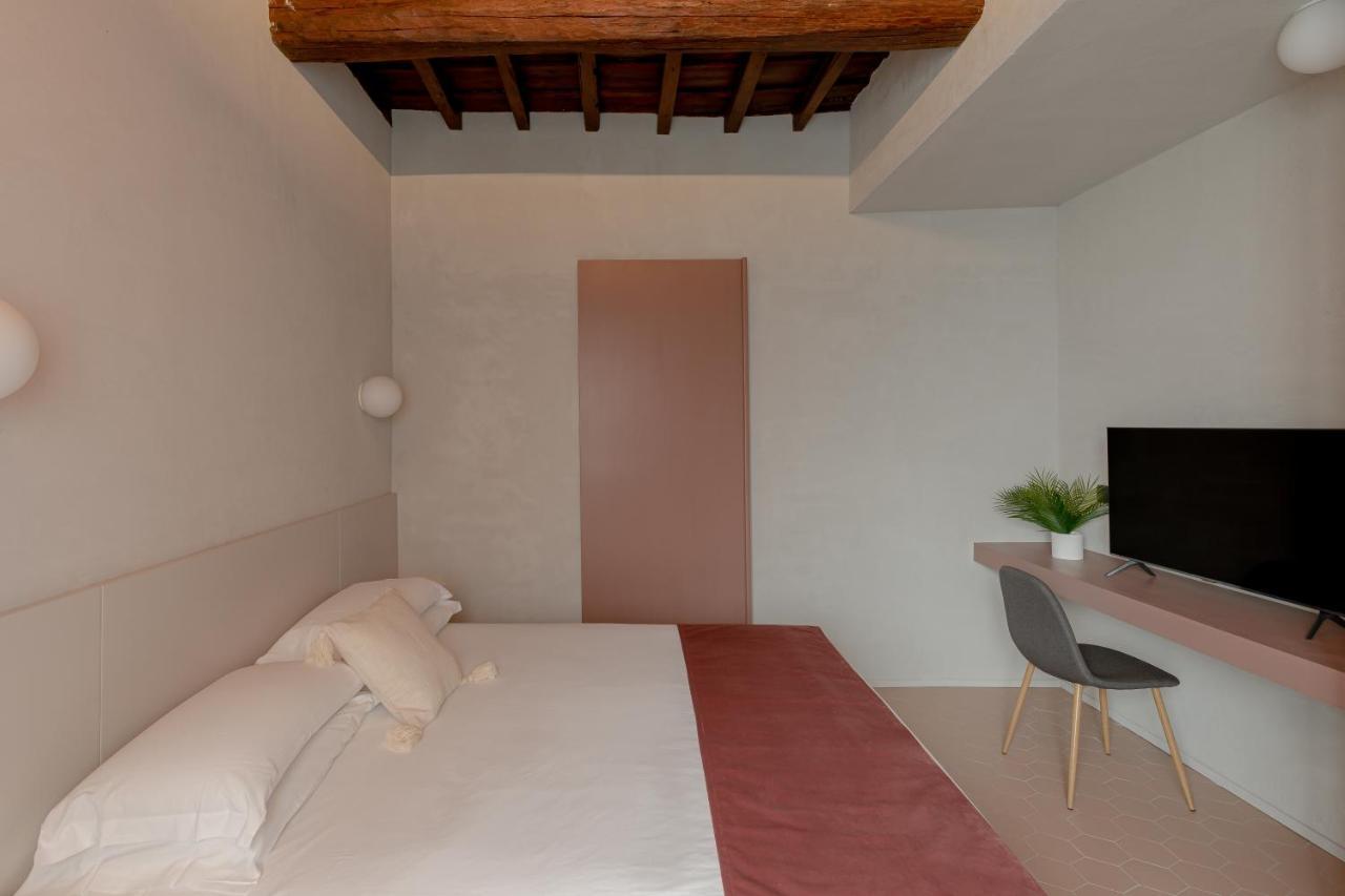 Design With Private Pool In Campo Dei Fiori Appartamento *