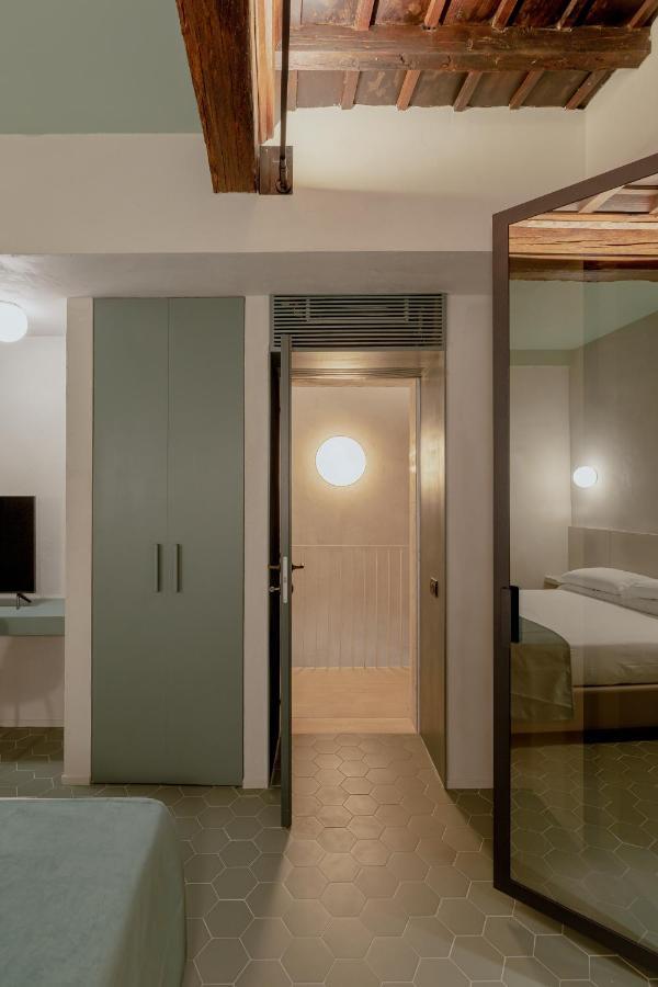 Design With Private Pool In Campo Dei Fiori Appartamento *